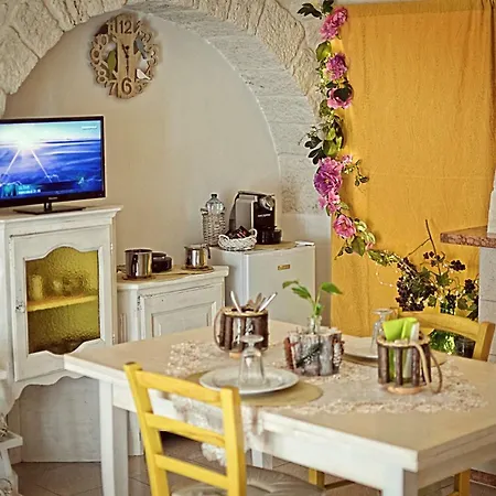 Trulli Mille E Una Notte B&B 알베르벨로